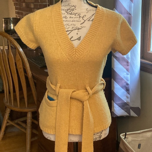 Anthropologie wool blend size med V-neck short sleeved yellow belted sweater GUC - Picture 1 of 4